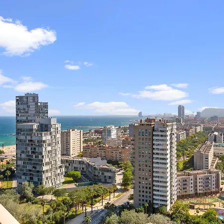 דירה Penthouse Duplex With Epic Views