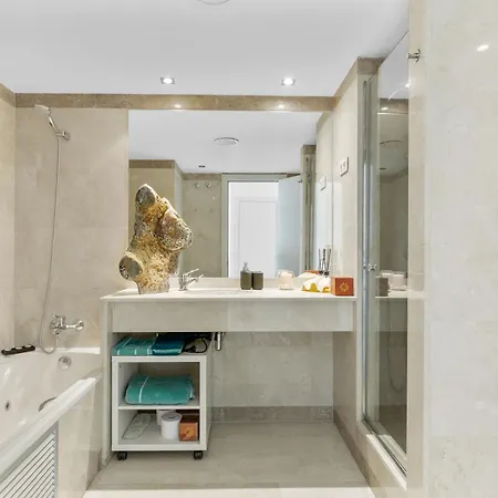 Penthouse Duplex With Epic Views *