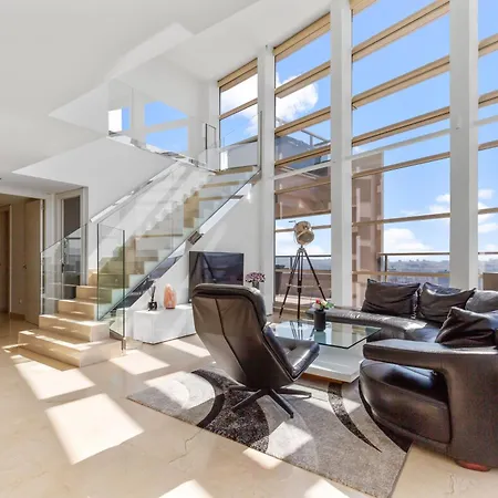 公寓 Penthouse Duplex With Epic Views